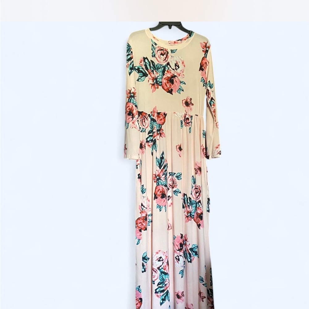Floral Elegance Long Sleeve Maxi Dress